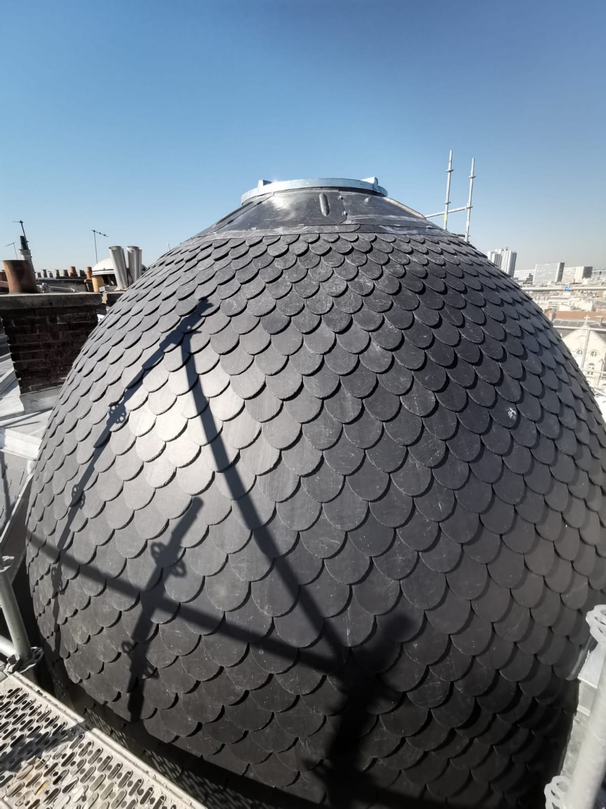 Couverture — équipes techniques sur chantier